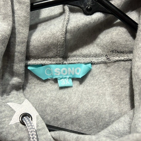 Gray short and hoodie set with stars, 3X for both hoodie and shorts. - Picture 2 of 3